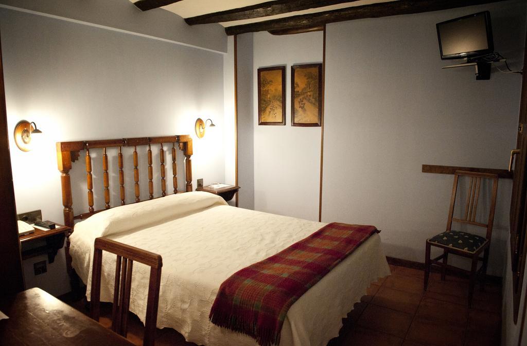 Hostal Santa Agueda Tarazona Chambre photo