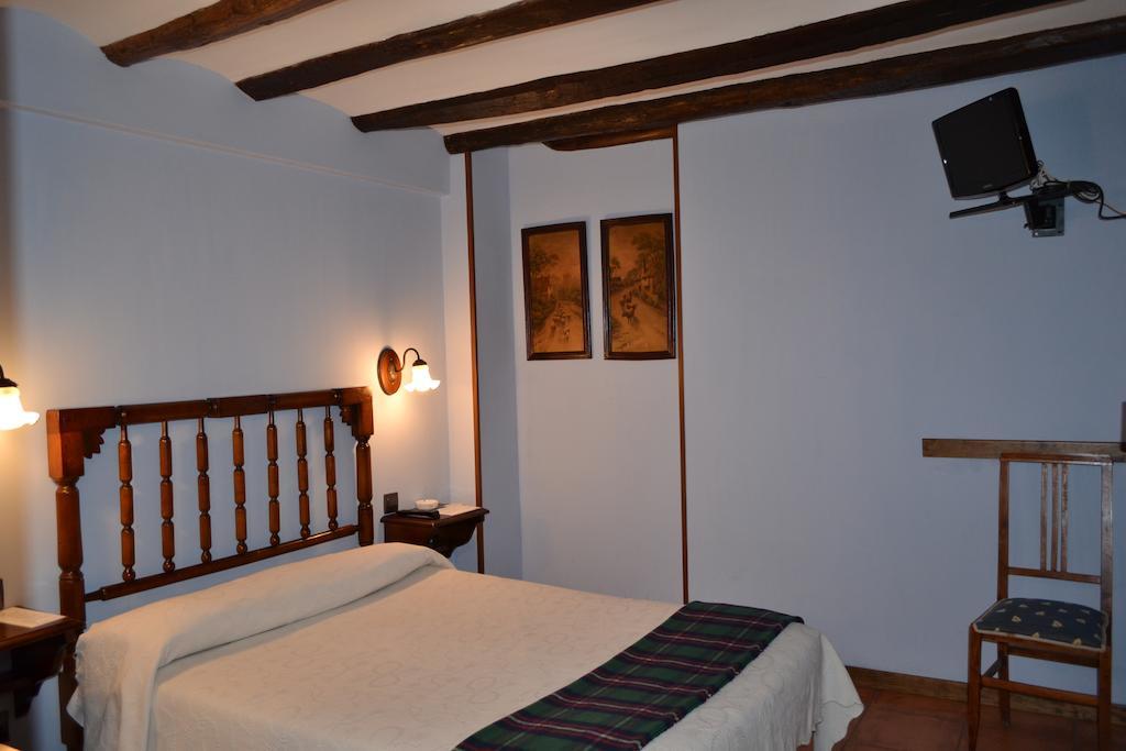 Hostal Santa Agueda Tarazona Chambre photo