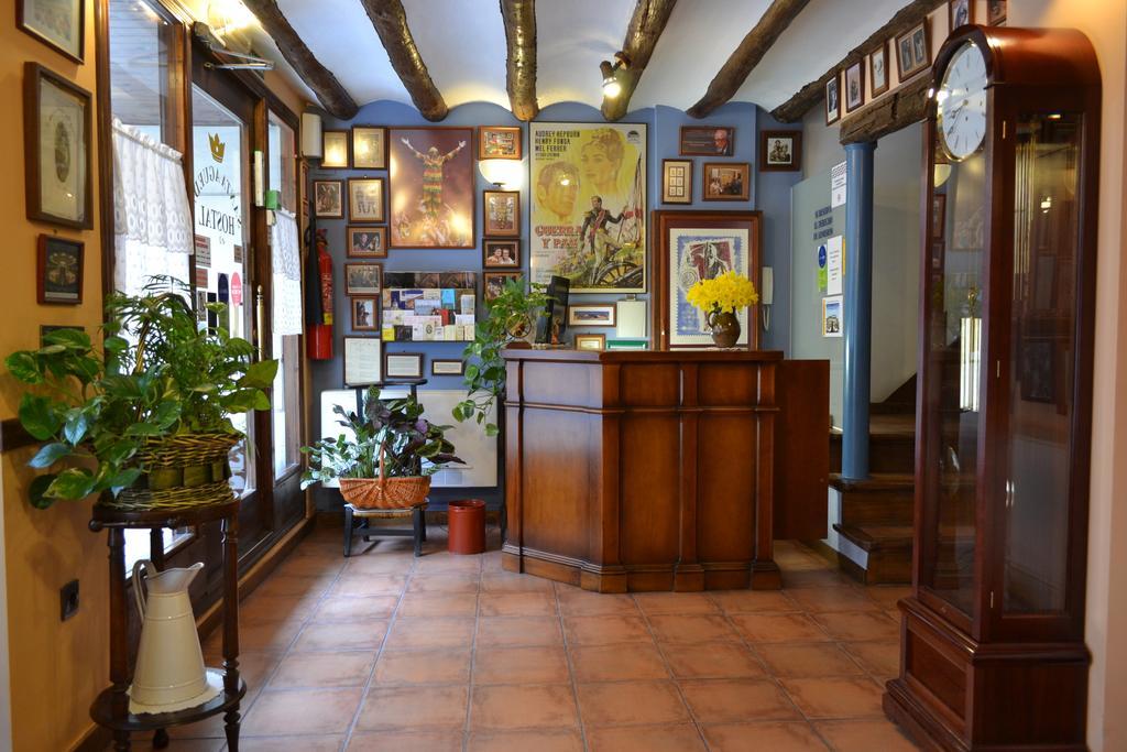 Hostal Santa Agueda Tarazona Extérieur photo