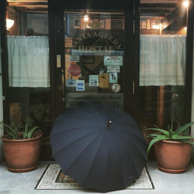 Hostal Santa Agueda Tarazona Extérieur photo